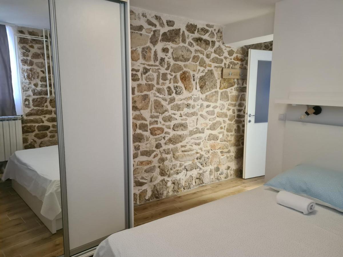 Apartman Kale Σίμπενικ Εξωτερικό φωτογραφία