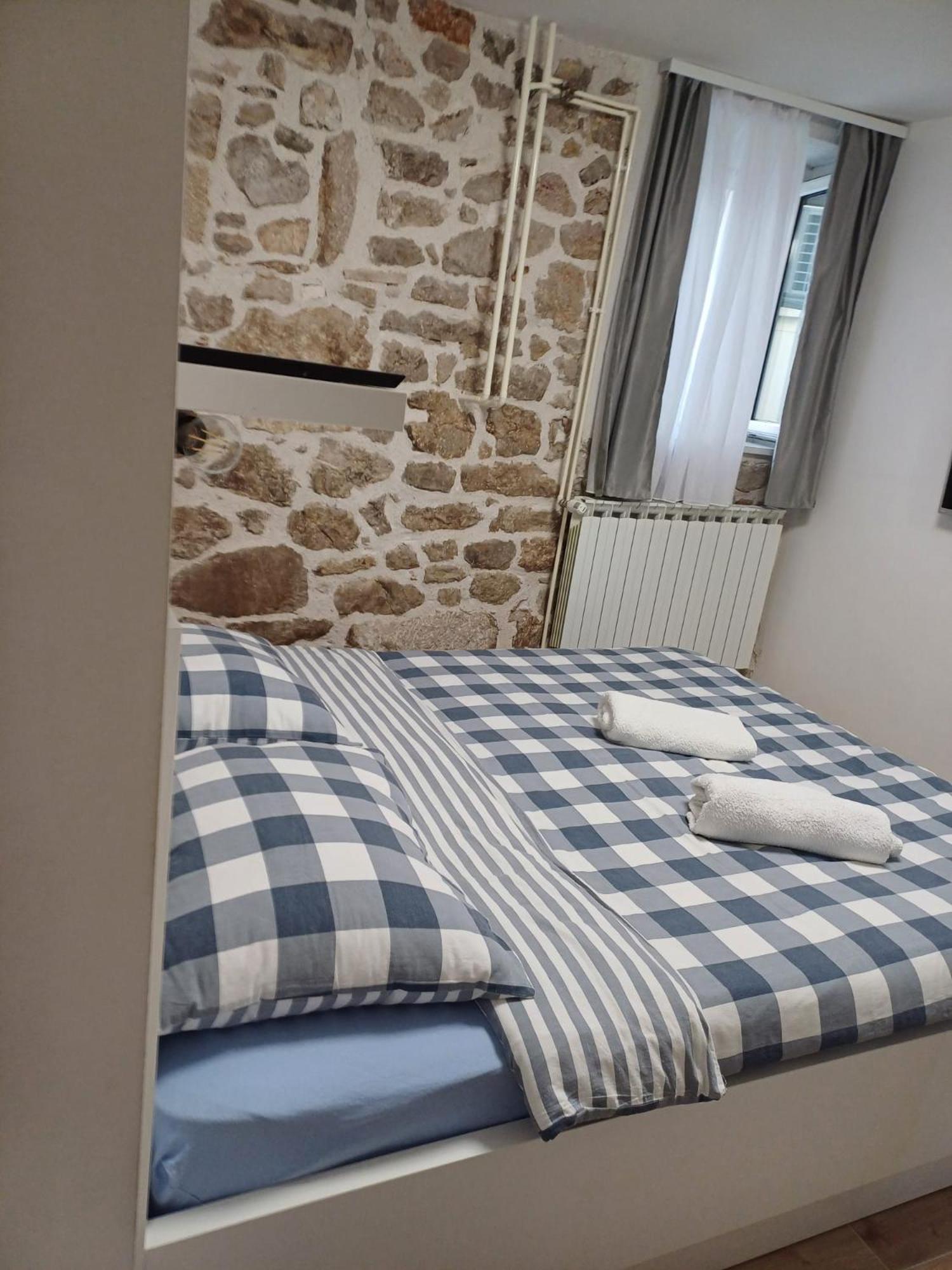 Apartman Kale Σίμπενικ Εξωτερικό φωτογραφία