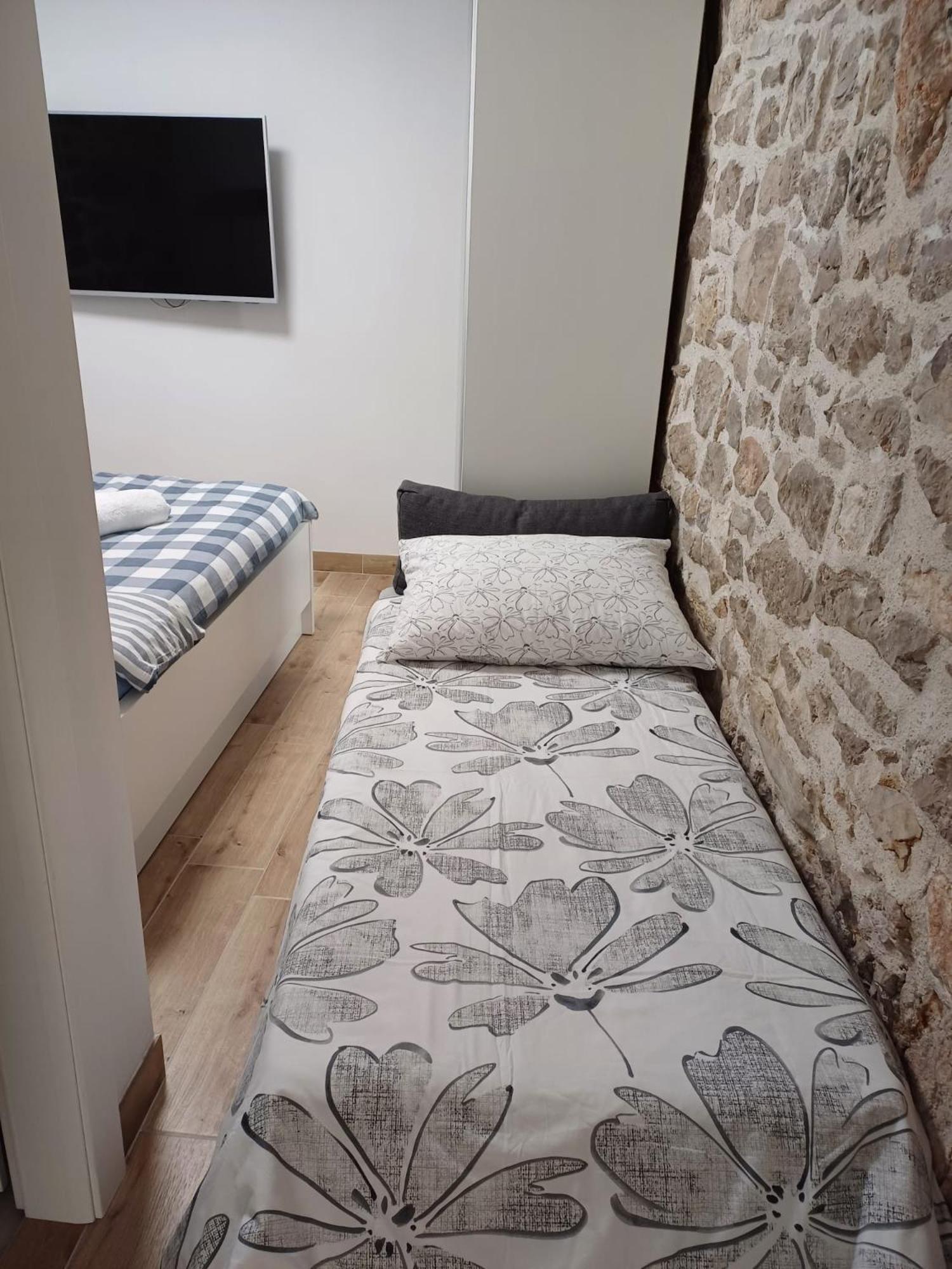 Apartman Kale Σίμπενικ Εξωτερικό φωτογραφία